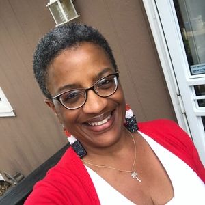 Meet your Posher, Leonna